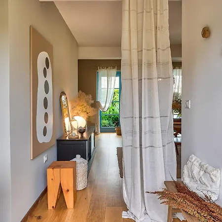 Figlica For 6 People Near Umag With Private Pool, Jacuzzi & Sea View - Pet Friendly Vilanija