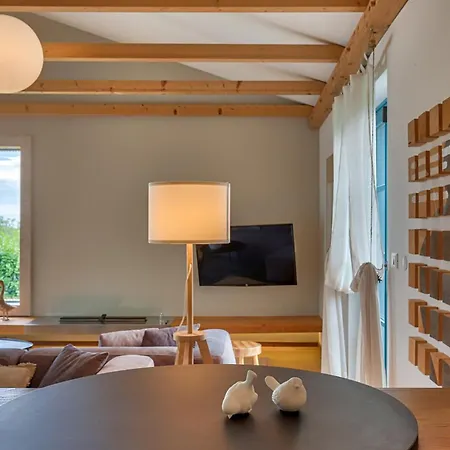 Villa Figlica For 6 People Near Umag With Private Pool, Jacuzzi & Sea View - Pet Friendly *