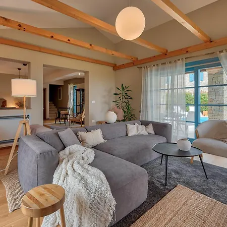 Figlica For 6 People Near Umag With Private Pool, Jacuzzi & Sea View - Pet Friendly