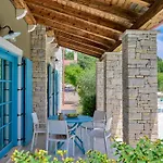 Figlica For 6 People Near Umag With Private Pool, Jacuzzi & Sea View - Pet Friendly Vila Vilanija