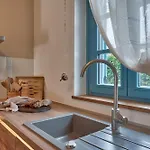Figlica For 6 People Near Umag With Private Pool, Jacuzzi & Sea View - Pet Friendly Vila Vilanija