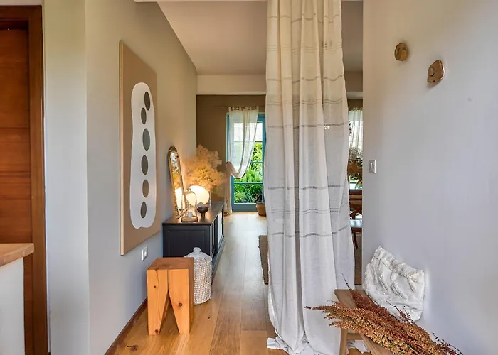 Figlica For 6 People Near Umag With Private Pool, Jacuzzi & Sea View - Pet Friendly Vilanija