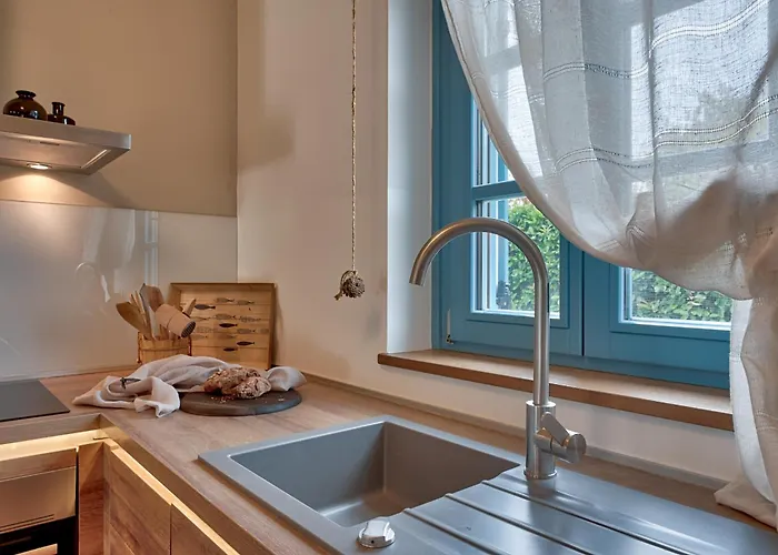 Figlica For 6 People Near Umag With Private Pool, Jacuzzi & Sea View - Pet Friendly Villa Vilanija