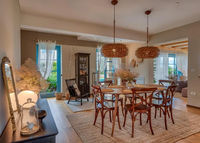 Figlica For 6 People Near Umag With Private Pool, Jacuzzi & Sea View - Pet Friendly Villa *